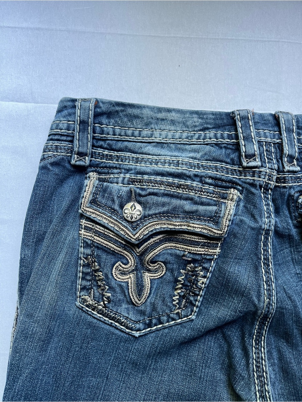 Rock Revival Women's Medium Blue Embroidered Bootcut Jeans - Picture 10 of 11
